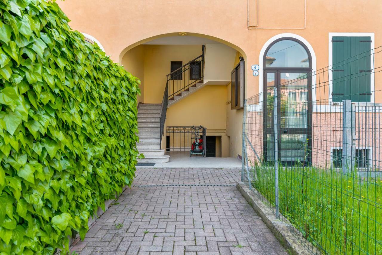 Prato Della Valle Roomy Flat Padova Exterior photo